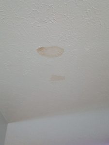 ceiling water stain
